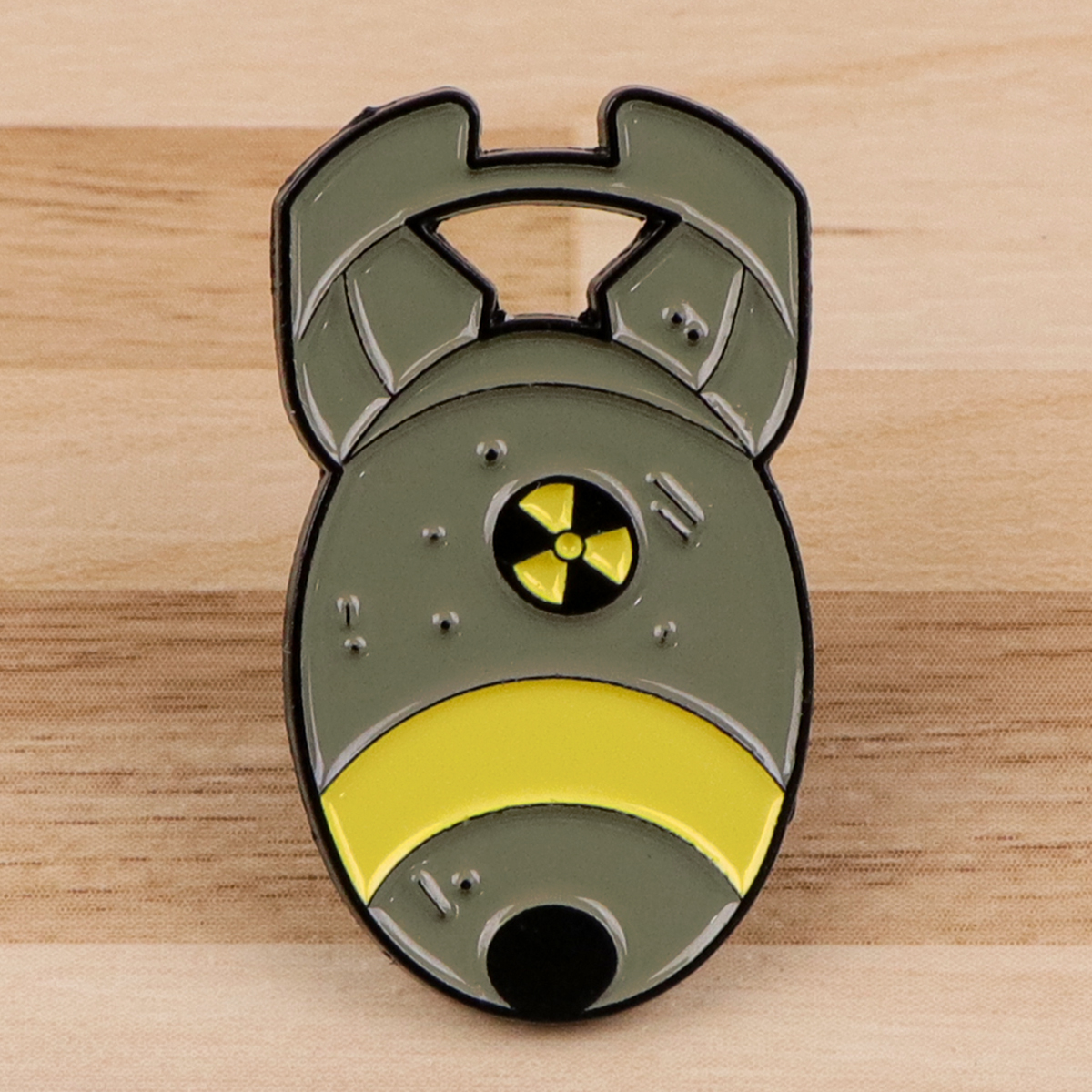 Retro Gaming Art - Game Enamel Pins Retro Bomb Badges